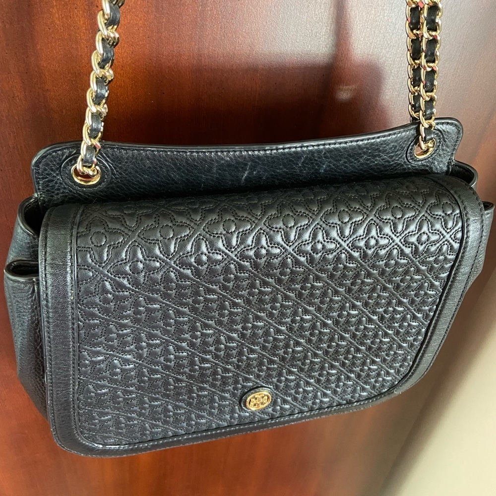 Tory Burch Black Quilted Leather Bryant Shoulder Bag - Picture 6 of 16